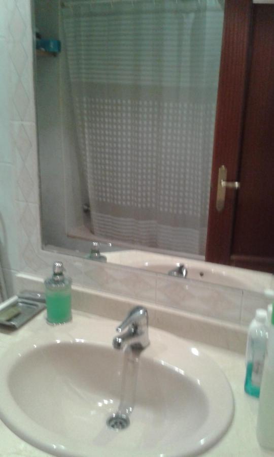 Habitacion Mv Madrid Bagian luar foto