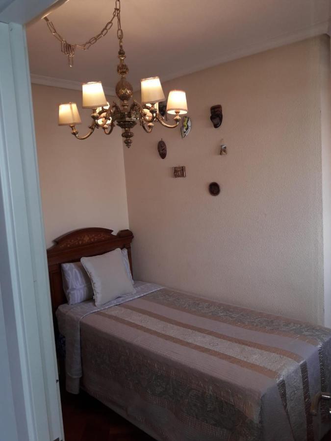 Habitacion Mv Madrid Bagian luar foto