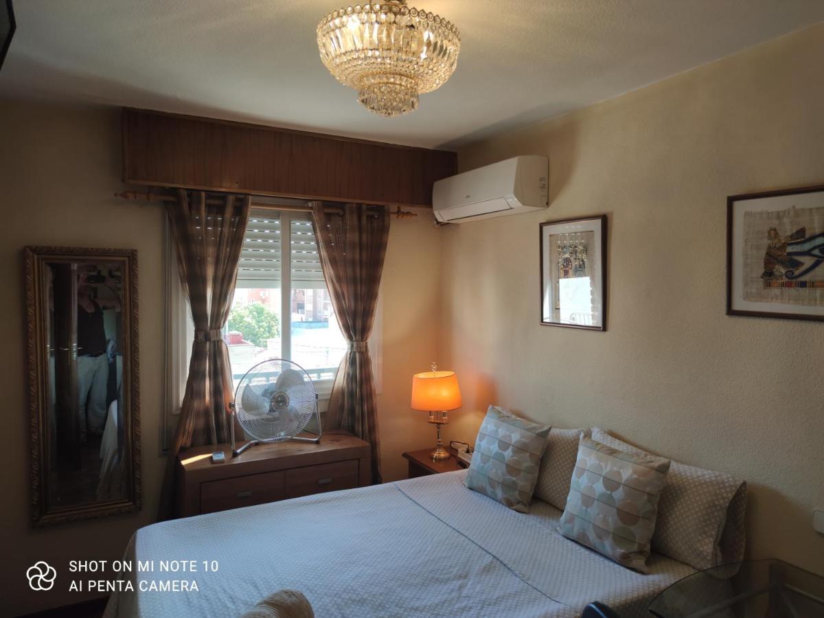 Habitacion Mv Madrid Bagian luar foto
